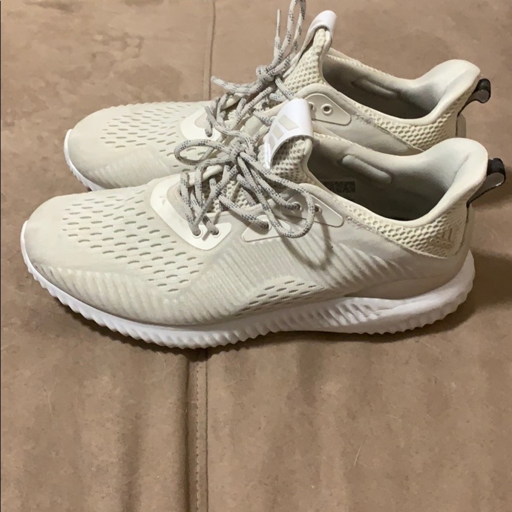 Adidas Alphabounce shoes